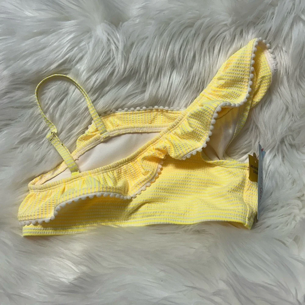 New with Tags Size LARGE GIRLS Yellow Bikini Top  E1